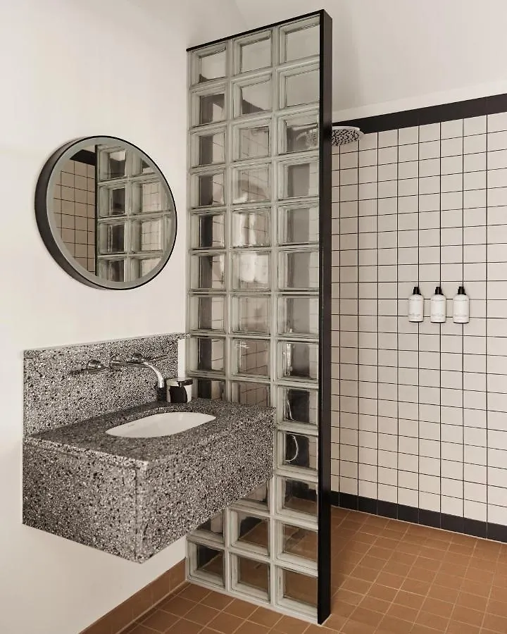 Hotel Morgan & Mees Rotterdam 4*,